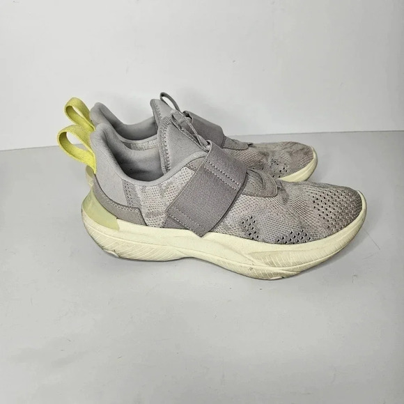 Sorel Sneakers Light Grey with Neon Yellow Accent velcro closure - Picture 3 of 7